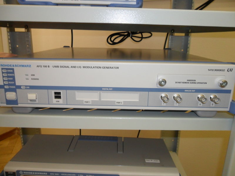 Файл:20111103 AFQ100B 100125 front.JPG